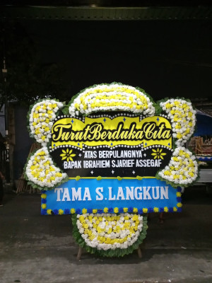 Papan Bunga Duka di Sajad